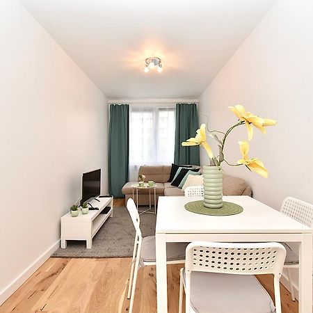 Rental Apartment Obrzezna وارسو المظهر الخارجي الصورة